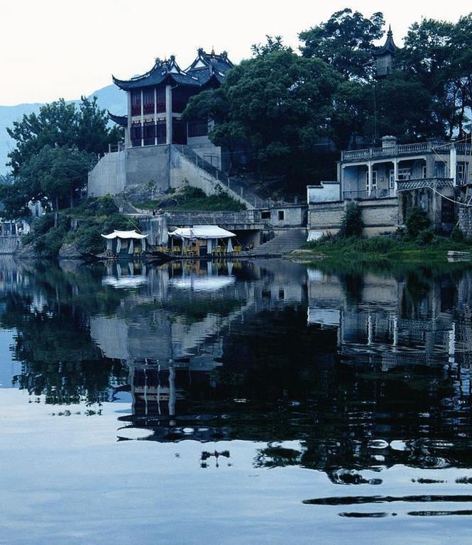 Ningbo Xikou International Youth Hostel Exterior photo